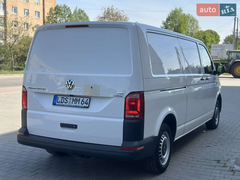 Вантажний фургон Volkswagen Transporter 2018 в Дубні