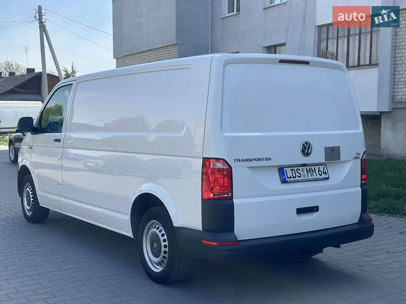 Вантажний фургон Volkswagen Transporter 2018 в Дубні