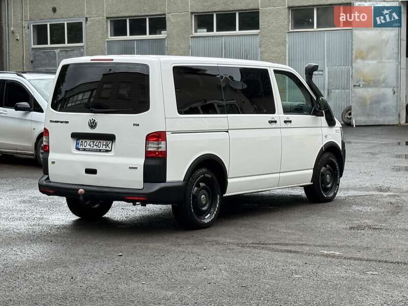 Мінівен Volkswagen Transporter 2014 в Тячеві