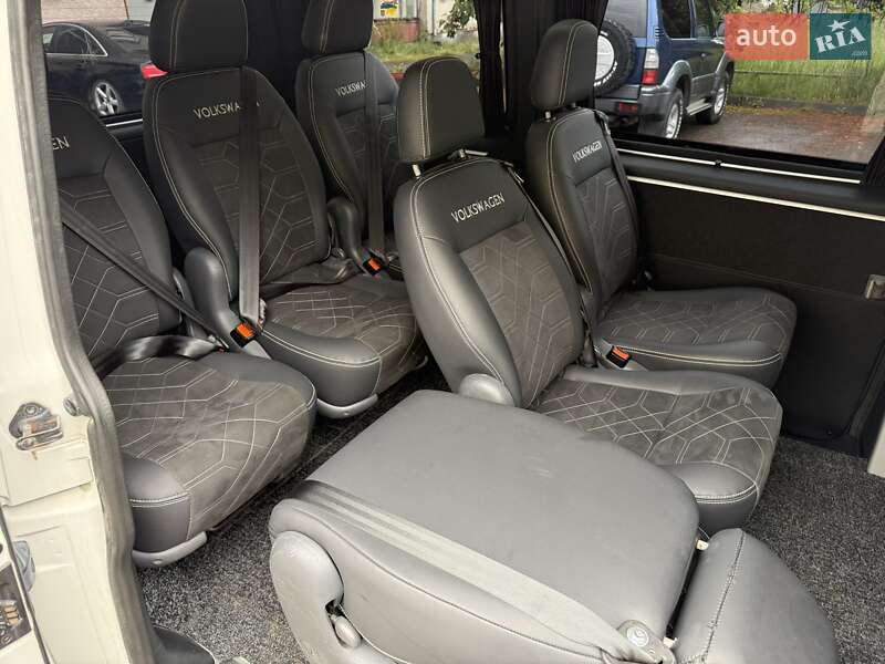 Мінівен Volkswagen Transporter 2014 в Тячеві
