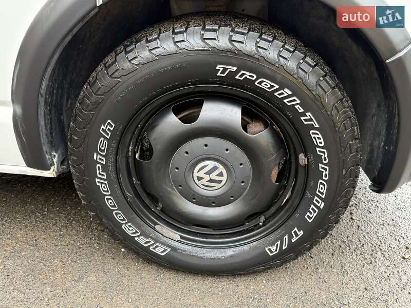 Мінівен Volkswagen Transporter 2014 в Тячеві