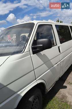 Мінівен Volkswagen Transporter 2000 в 