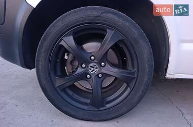 Грузопассажирский фургон Volkswagen Transporter 2010 в 