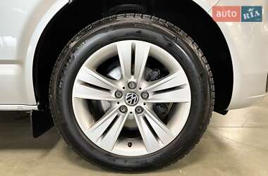 Минивэн Volkswagen Transporter 2019 в 