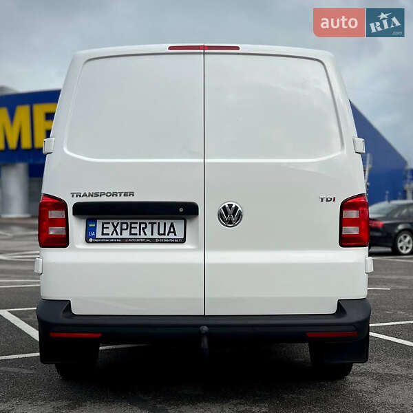 Вантажний фургон Volkswagen Transporter 2018 в Києві