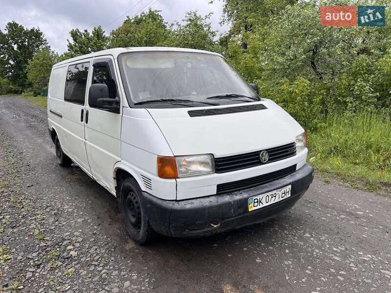 Мінівен Volkswagen Transporter 2000 в 