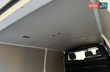 Грузовой фургон Volkswagen Transporter 2019 в 