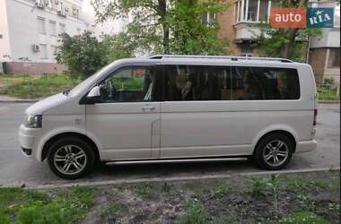 Минивэн Volkswagen Transporter 2010 в 