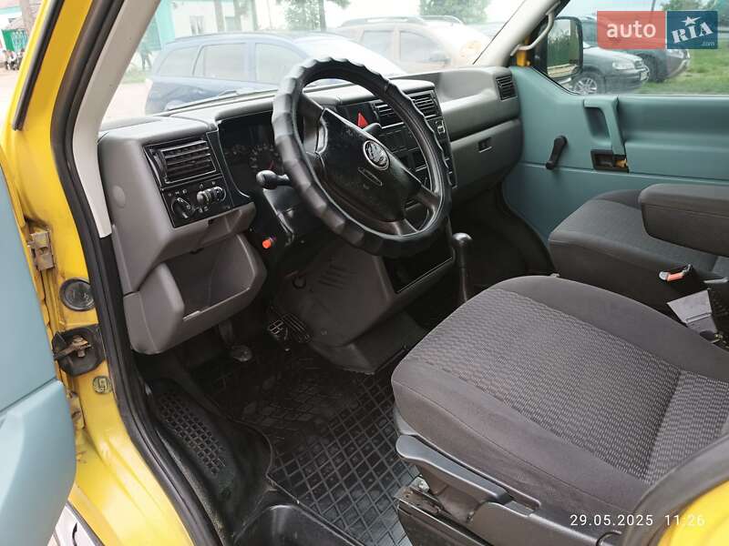Мінівен Volkswagen Transporter 2003 в Старокостянтинові