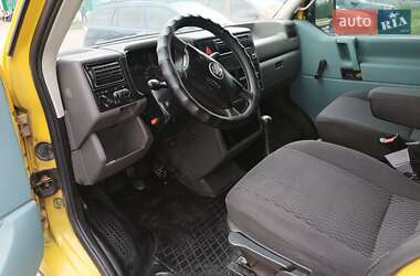 Минивэн Volkswagen Transporter 2003 в 