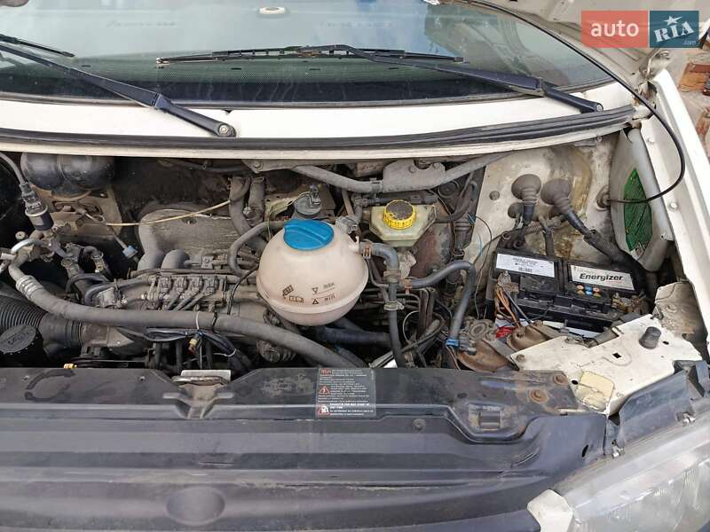 Мікроавтобус Volkswagen Transporter 2001 в Єрках