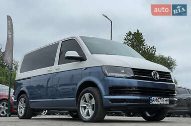 Минивэн Volkswagen Transporter 2019 в 