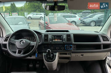 Минивэн Volkswagen Transporter 2019 в 