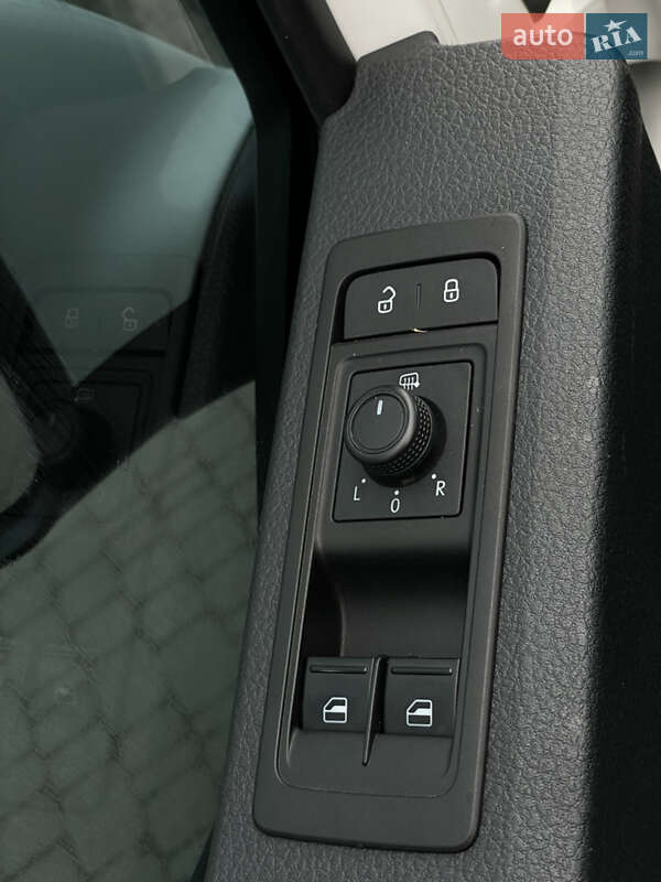 Минивэн Volkswagen Transporter 2019 в Бердичеве