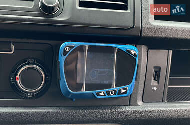 Минивэн Volkswagen Transporter 2019 в 