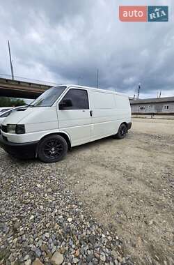 Вантажний фургон Volkswagen Transporter 1999 в Кіцмані