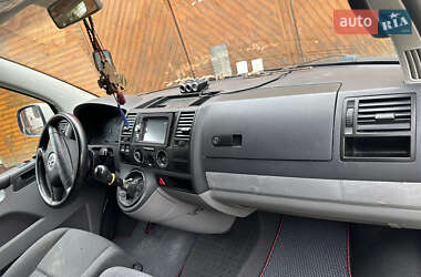 Мінівен Volkswagen Transporter 2004 в 