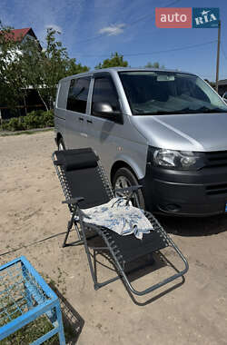 Вантажопасажирський фургон Volkswagen Transporter 2014 в Чернігові