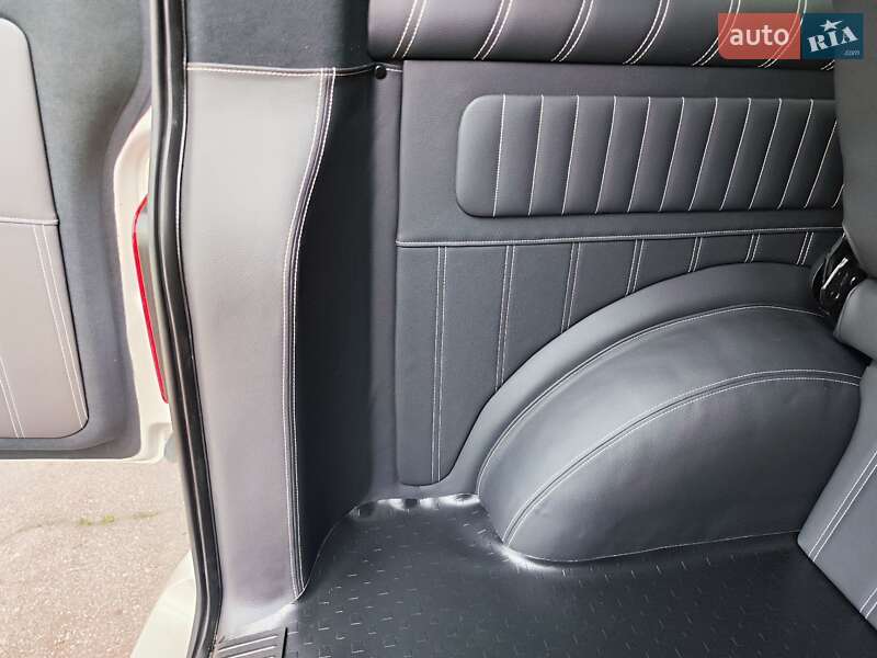 Мінівен Volkswagen Transporter 2021 в Бердичеві