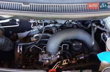 Минивэн Volkswagen Transporter 2011 в 