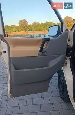 Мінівен Volkswagen Transporter 2003 в 