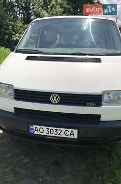 Вантажопасажирський фургон Volkswagen Transporter 2000 в Ужгороді