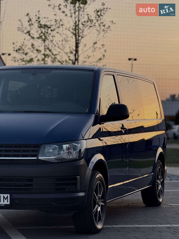 Минивэн Volkswagen Transporter 2017 в Мукачево