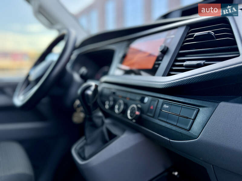 Грузовой фургон Volkswagen Transporter 2021 в Черновцах