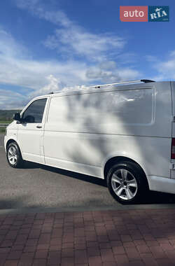 Грузовой фургон Volkswagen Transporter 2012 в 