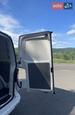 Грузовой фургон Volkswagen Transporter 2012 в 