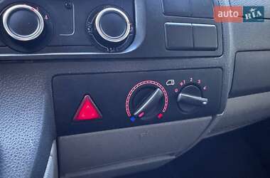 Минивэн Volkswagen Transporter 2015 в 