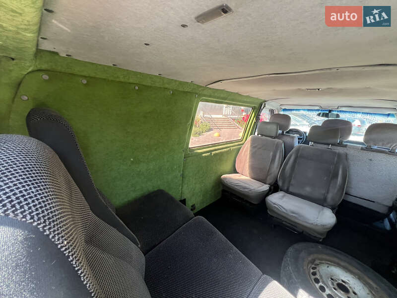 Минивэн Volkswagen Transporter 1996 в Запорожье