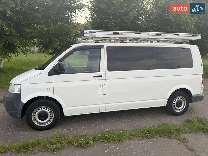 Минивэн Volkswagen Transporter 2008 в Ладыжине
