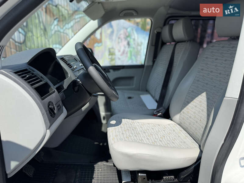 Вантажний фургон Volkswagen Transporter 2013 в Києві фото 15 Вантажний фургон Volkswagen Transporter 2013 в Києві