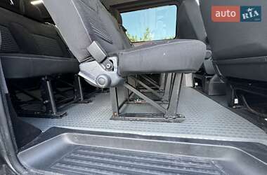 Минивэн Volkswagen Transporter 2020 в 