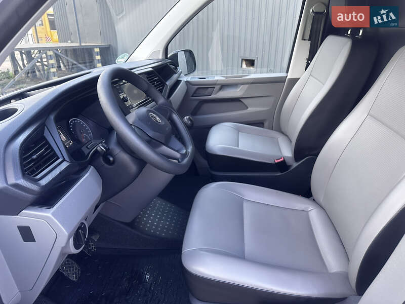 Грузовой фургон Volkswagen Transporter 2020 в Дубно