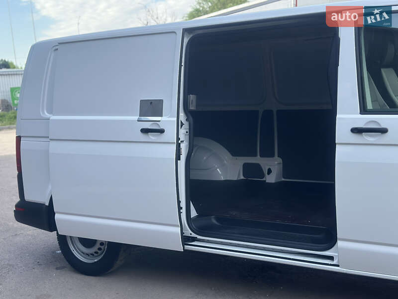 Грузовой фургон Volkswagen Transporter 2020 в Дубно