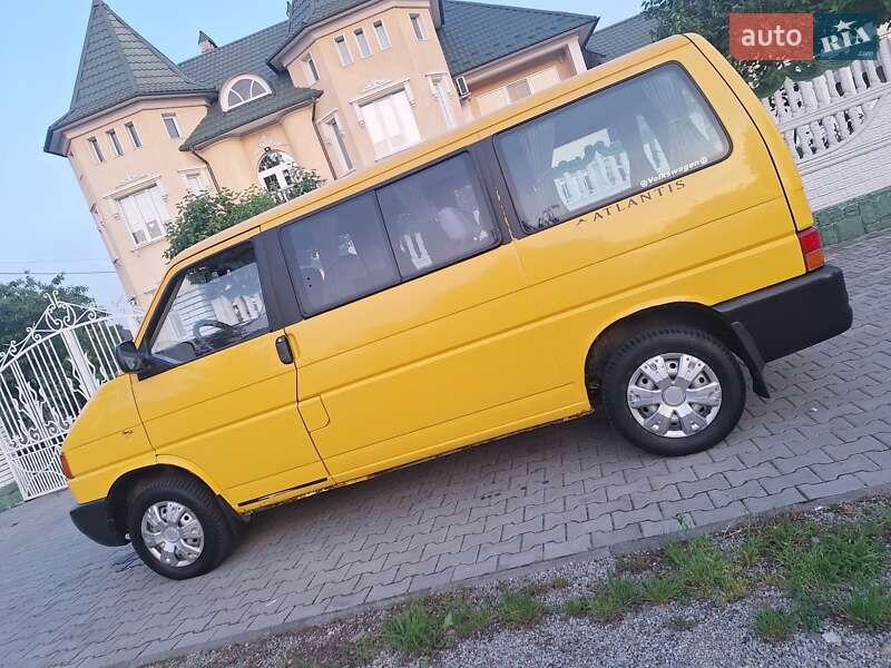 Минивэн Volkswagen Transporter 1999 в Черновцах