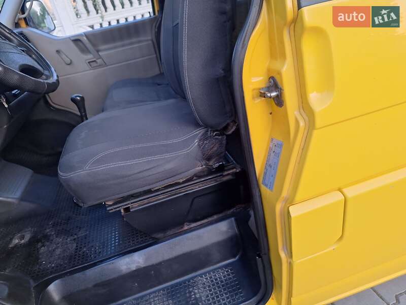 Минивэн Volkswagen Transporter 1999 в Черновцах