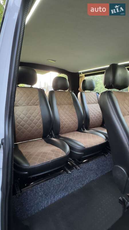 Минивэн Volkswagen Transporter 2016 в Броварах