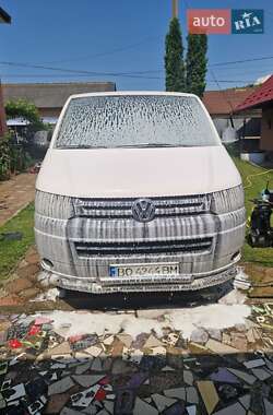 Минивэн Volkswagen Transporter 2010 в 