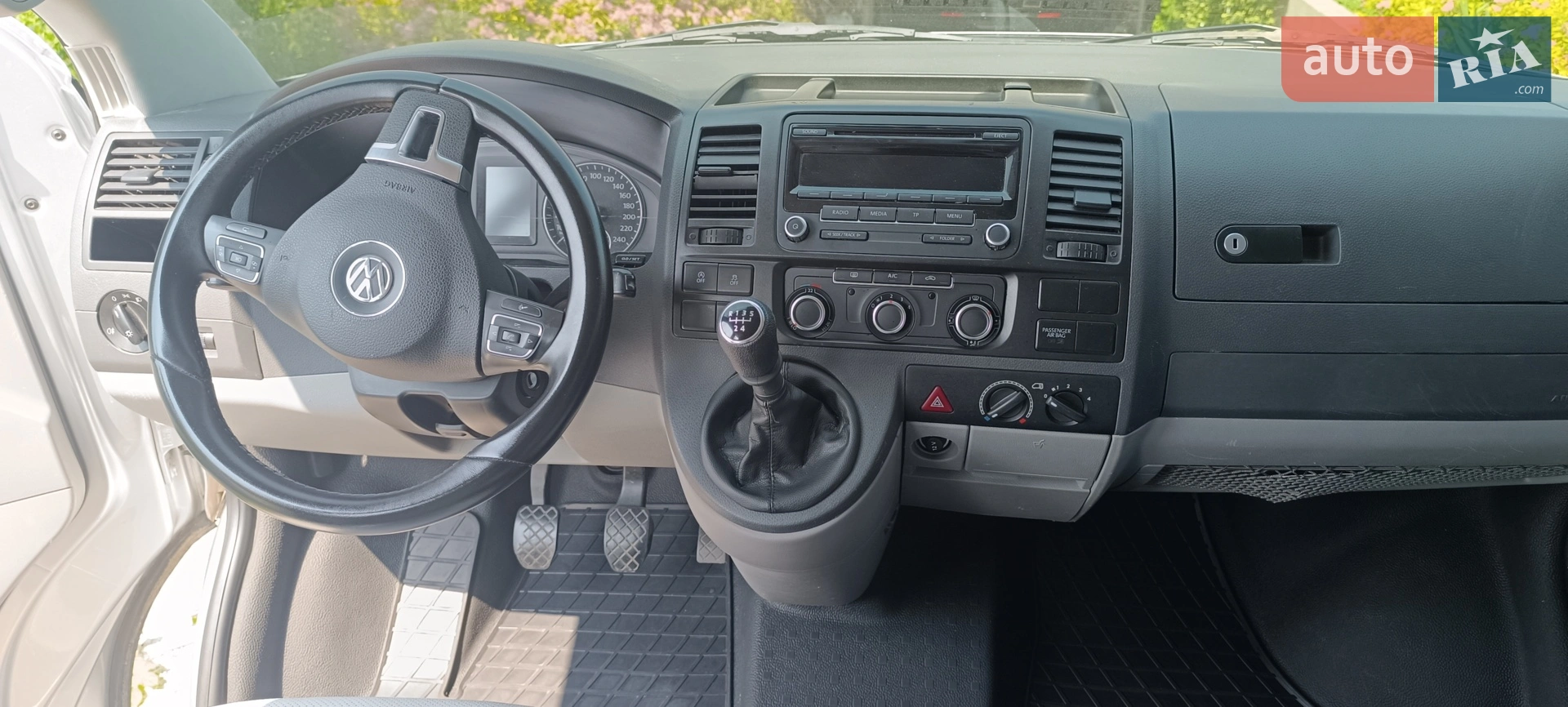 2012 Volkswagen Transporter - мініатюра 19