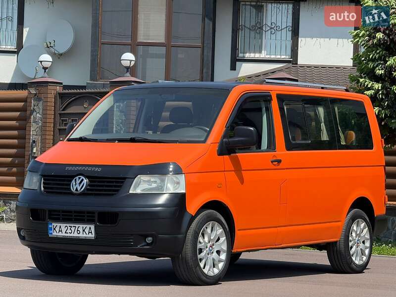 Минивэн Volkswagen Transporter 2005 в Киеве