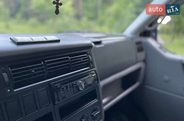 Минивэн Volkswagen Transporter 2001 в 