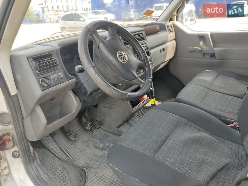 Минивэн Volkswagen Transporter 2000 в Ковеле
