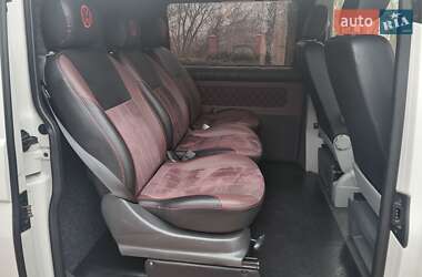 Вантажопасажирський фургон Volkswagen Transporter 2015 в 