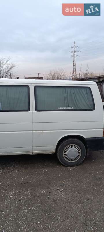 Минивэн Volkswagen Transporter 1999 в Запорожье