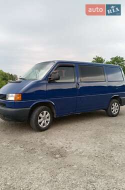 Минивэн Volkswagen Transporter 2000 в Турке