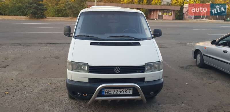 Грузовой фургон Volkswagen Transporter 2001 в Харькове