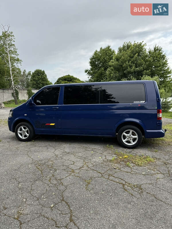 Минивэн Volkswagen Transporter 2010 в Хмельницком